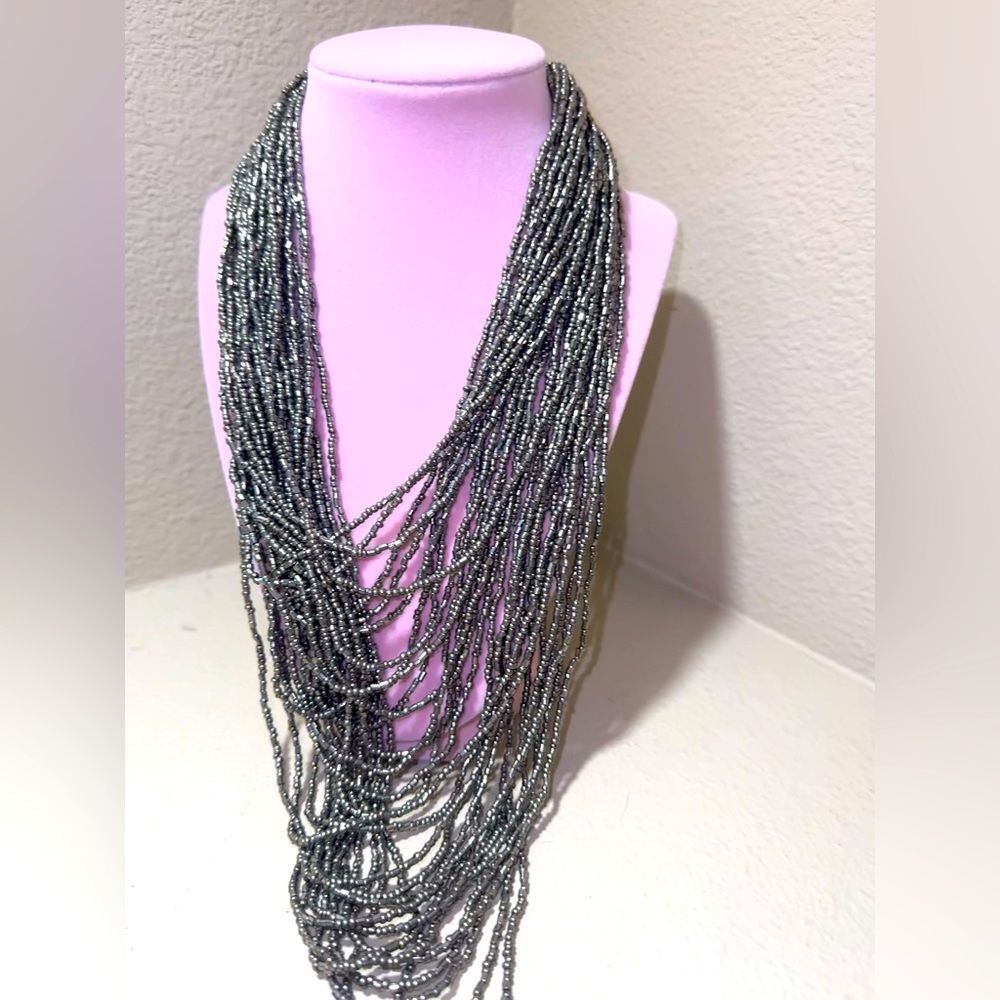 GUNMETAL SEEDBEAD STATEMENT NECKLACE